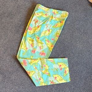 Lilly Pulitzer men’s pants. Collector print. Map of carribean islands. Size 32